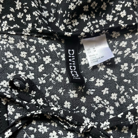 H&M Floral Black and White Peasant Dress - Picture 4 of 5